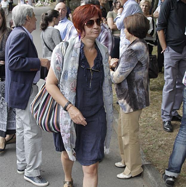 Sandra Ortega en el funeral de su madre Rosalía Mera, fallecida en 2013. 