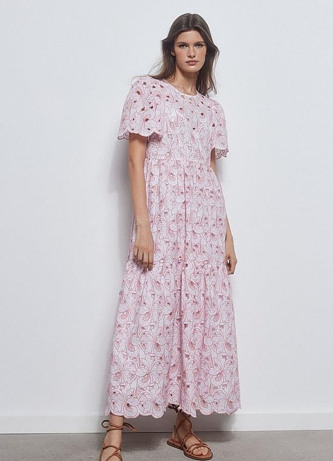 Imagen - Vestido rosa bordado de Pedro del Hierro, 143 euros.