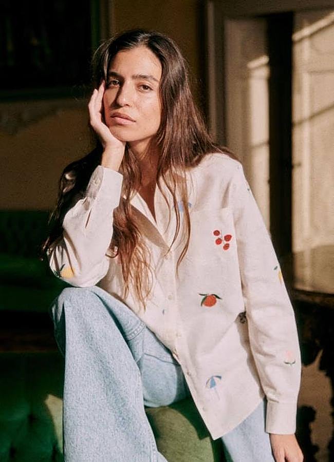 Imagen - Camisa blanca oversize con estampado de frutas