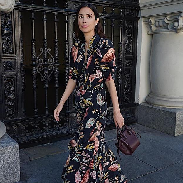 Sassa de Osma con un vestido floral. 