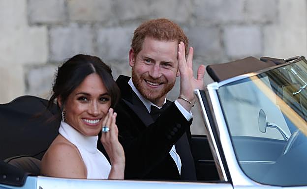 Los duques de Sussex durante la recepción tras su boda. 