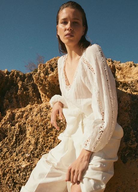 Imagen - Blusa blanca de H&M (35,99 euros)