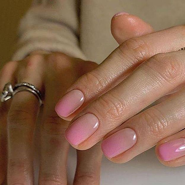 Blush nails difuminadas