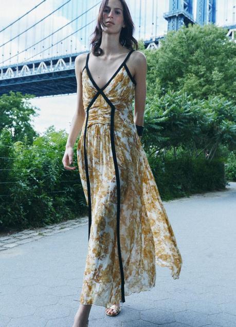 Imagen - Vestido de fiesta de Zara (89,99 euros)