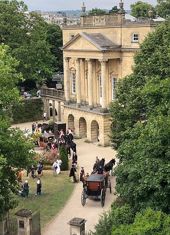 Imagen - Un momento del rodaje de Los Bridgerton en Bath. /The Royal Crescent Hotel & Spa