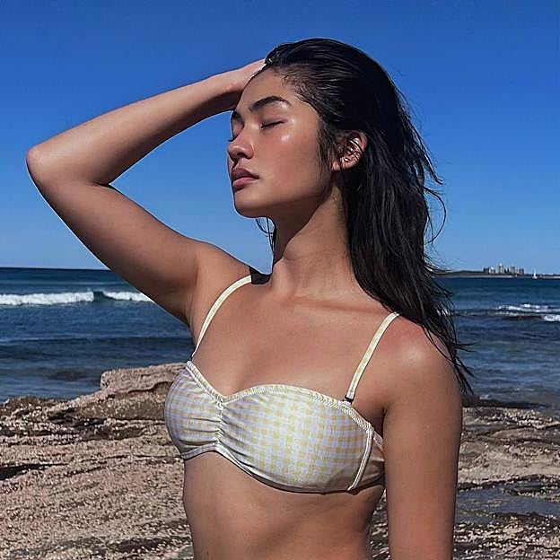 Esta es la bruma hidratante que siempre llevo en el bolso en verano por lo mucho que refresca e ilumina