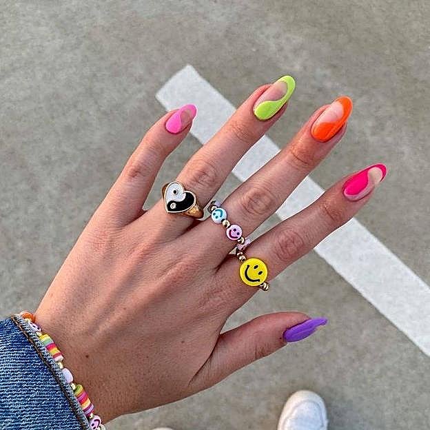 Uñas flúor ying-yang