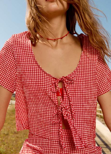 Imagen - Blusa estampada de Pull & Bear (22,99 euros)