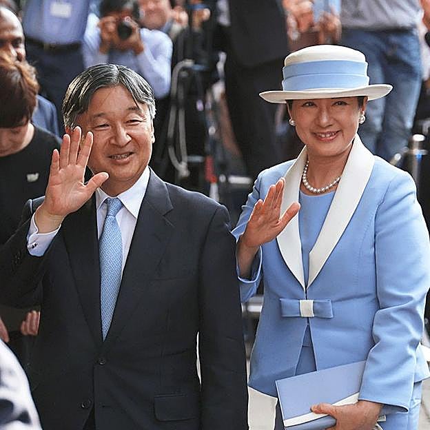 El emperador Naruhito de Japón con su esposa,Masako en visita oficial al Reino Unido. 