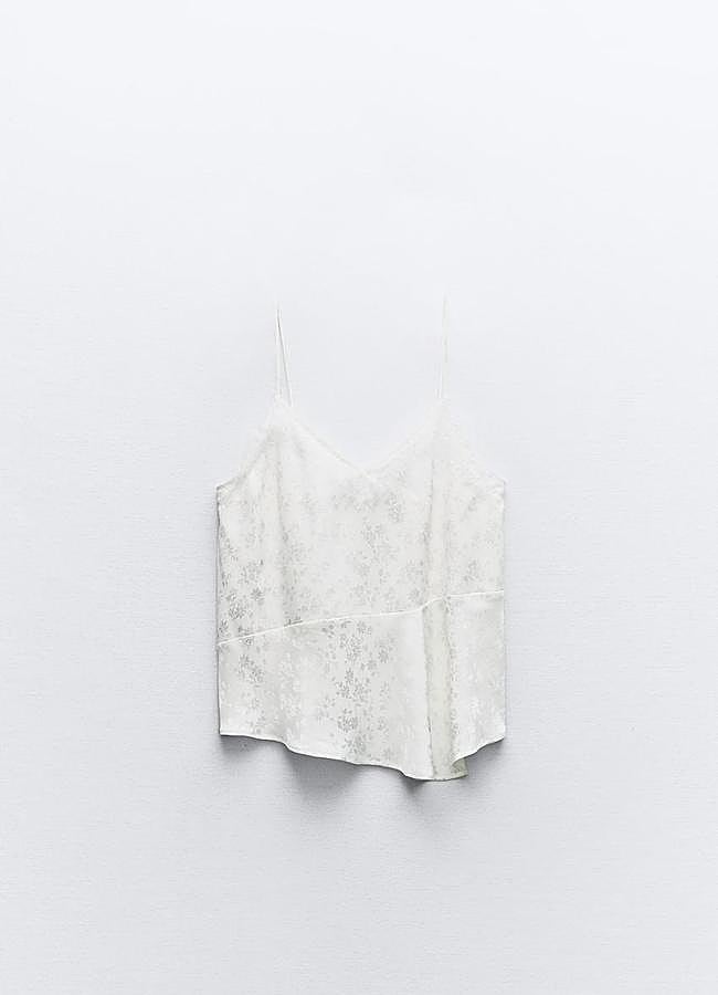 Imagen - Top blanco de Zara, 19,95 euros.