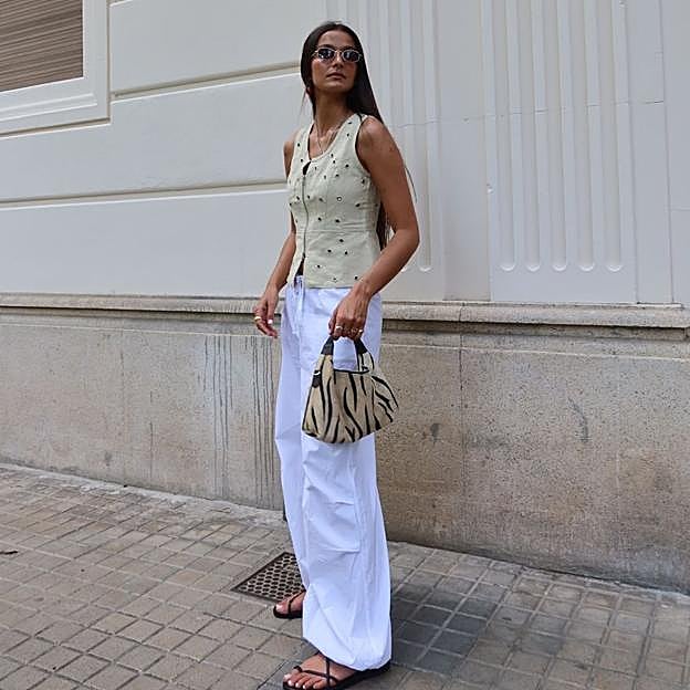 Empiezan las rebajas de Zara y estas son las prendas con descuentazo que tienes que comprar sí o sí (y que prometen agotarse)