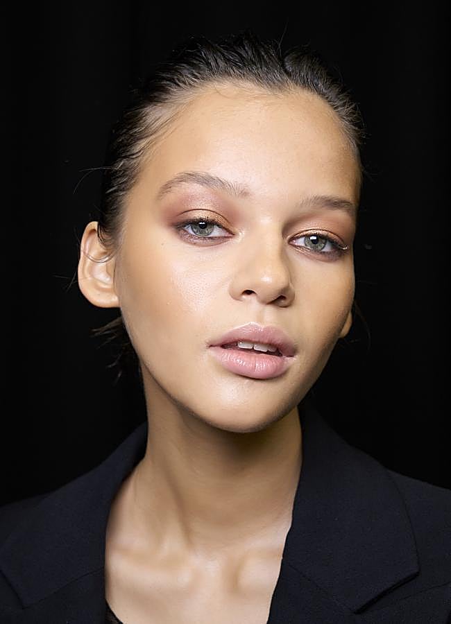 Imagen - Maquillaje efecto bronceado. Foto: Launchmetrics spotlight