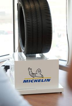 Imagen secundaria 2 - Motor Session by Mujerhoy ha sido posible gracias a Michelin, nuestro partner principal, y a los patrocinadores Alfa Romeo, Cupra, DS Automóviles, Hyundai, Iberdrola, Lexus, OMODA y Volvo