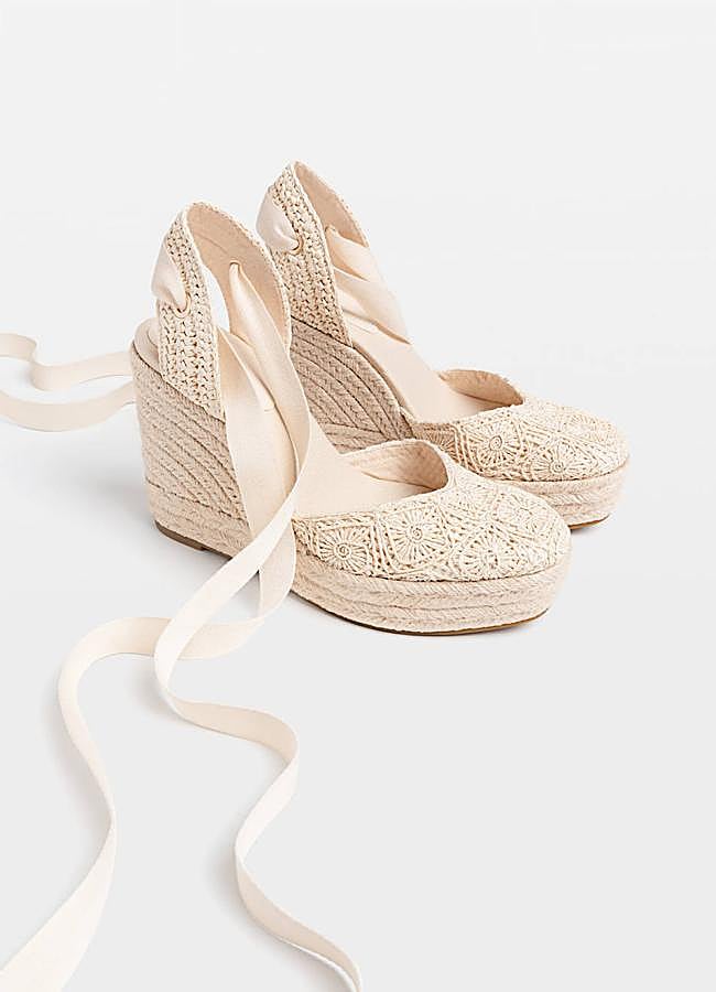 Imagen - Alpargatas con cuña de yute en tejido de crochet