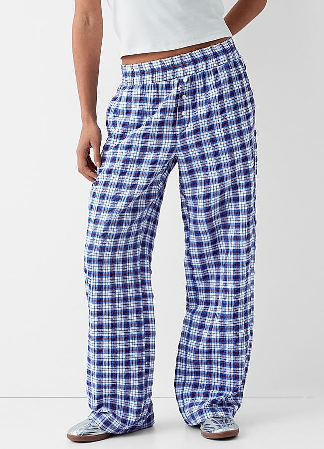 Imagen - Pantalón wide leg cuadros azul de Bershka (15,99€)