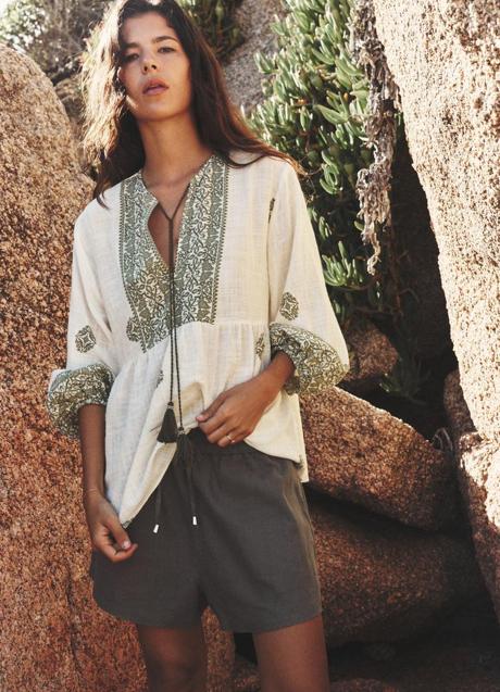 Imagen - Blusa con bordados de Zara (29,95 euros)