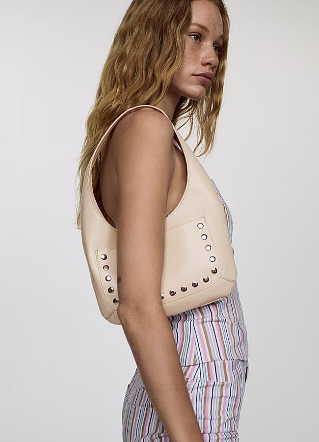 Imagen - Bolso de piel con tachuelas de Mango.