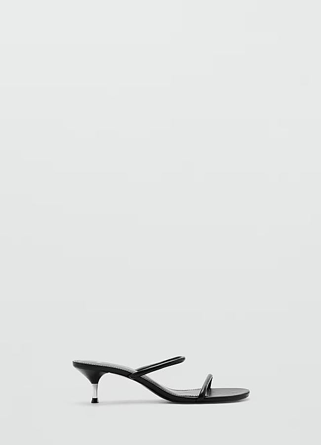 Imagen - Sandalias de tacón kitten en negro de Mango.
