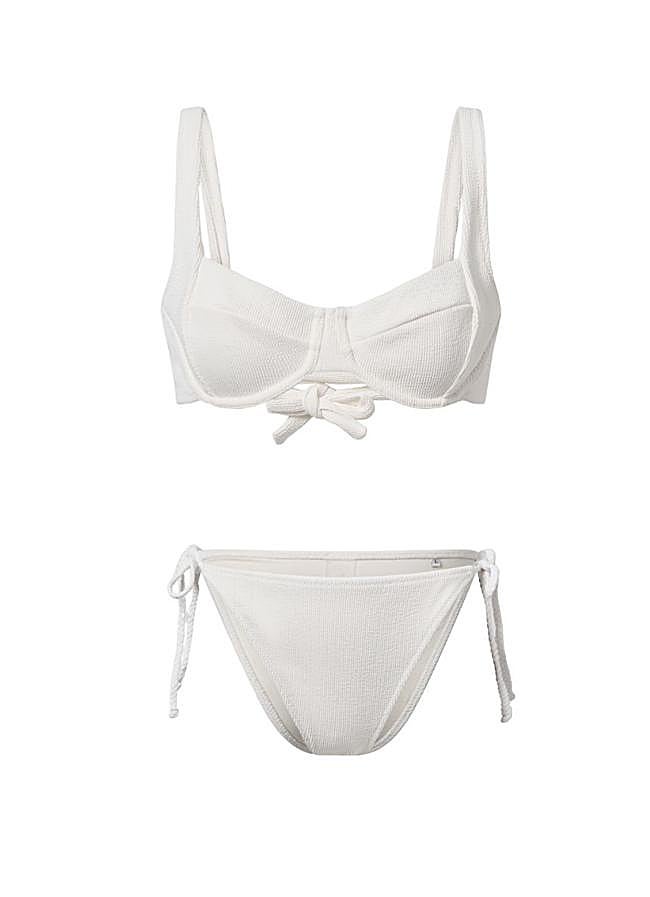 Imagen - Top de bikini Turqueta en blanco (70 euros) y braguita Tortuga en blanco (45 euros).