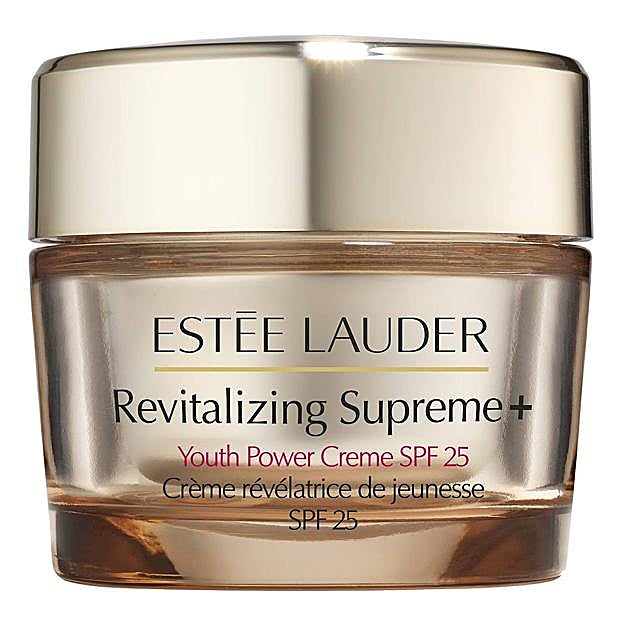 Revitalizing Supreme+ Youth Power SPF 25 de Estée Lauder. Precio: 124,99 euros