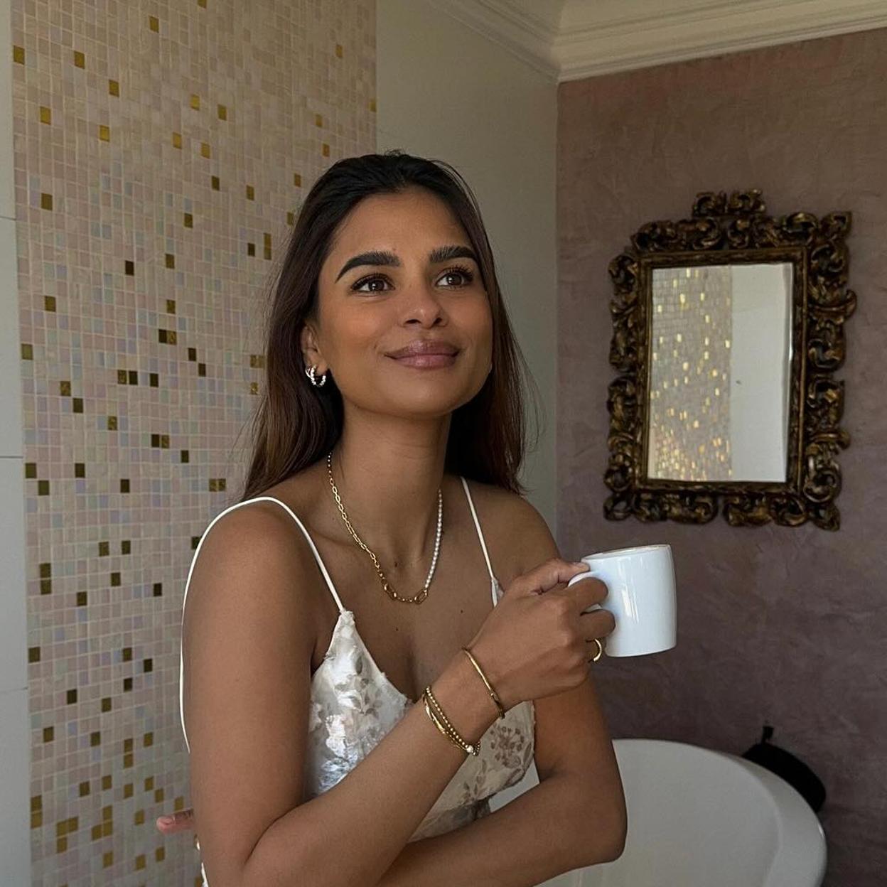 Estos son los mejores sérums y fijadores de cejas. 