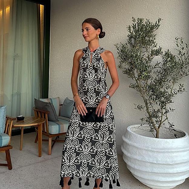 Sandalias con tacón bajo, las favoritas de las más elegantes que buscan comodidad