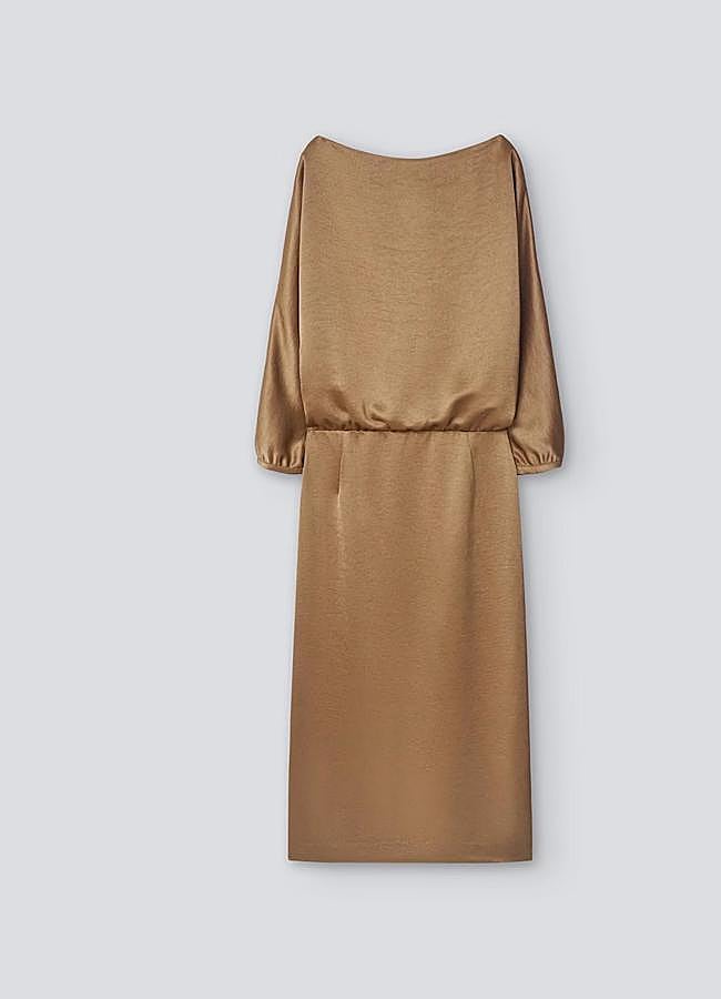 Imagen - Vestido marrón lencero de Adolfo Domínguez.