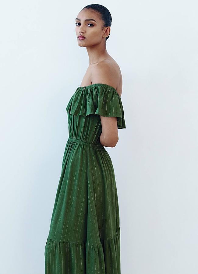 Imagen - Vestido fluido con escote bardot y volantes