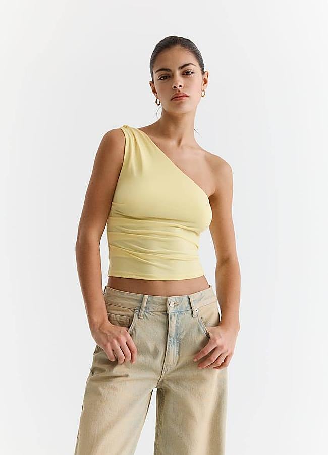 Imagen - Top básico amarillo mantequilla