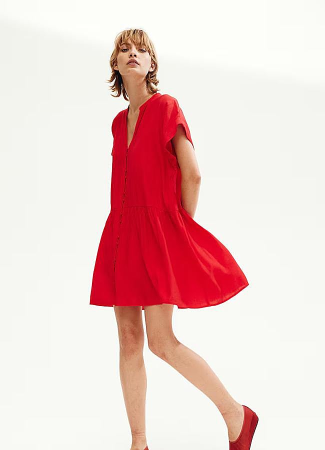 Imagen - Vetsido camisero en rojo de H&M.