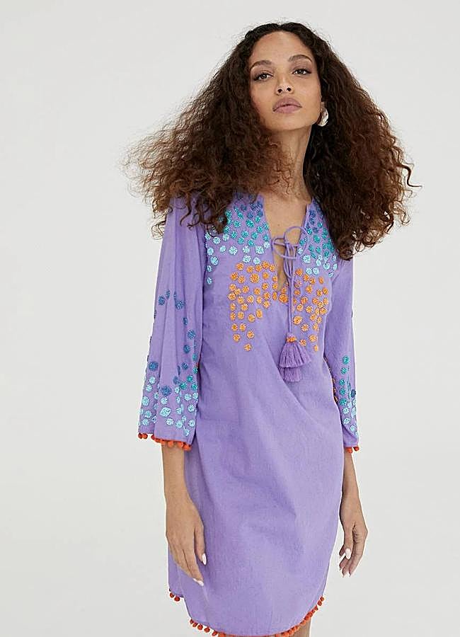 Imagen - Vestido túnica corto con abalorios