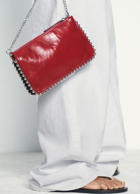 Imagen - Bolso rojo de Zara (19,95 euros)