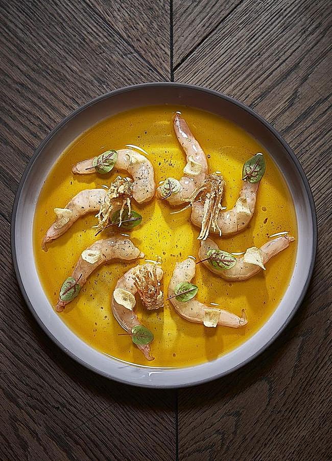 Imagen - Gamba blanca de Málaga, aceite escabechado y chips de ajo, uno de los platos que pdoemos encontrar en la carta de BiBo Madrid. / INSTAGRAM Bibo Madrid 