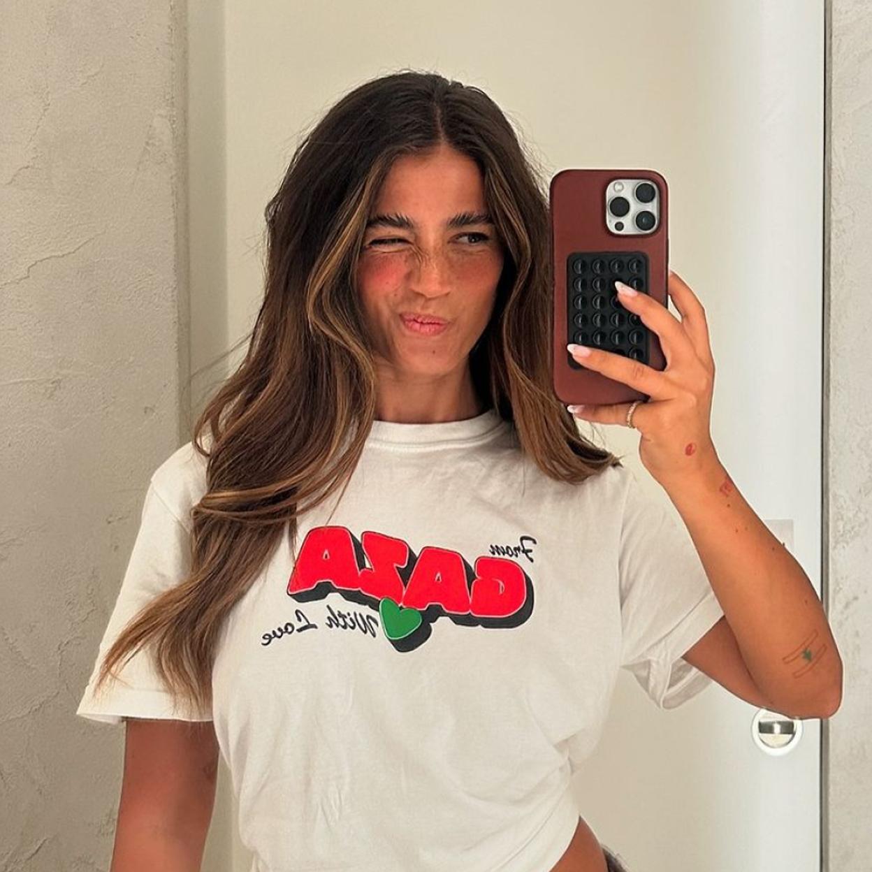 El fijador de baby hairs que ahora también puedes usar en las cejas