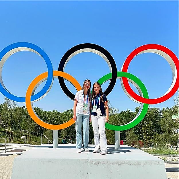 La princesa de Asturia y la infanta Sofía, durante su paso por los Juegos. 