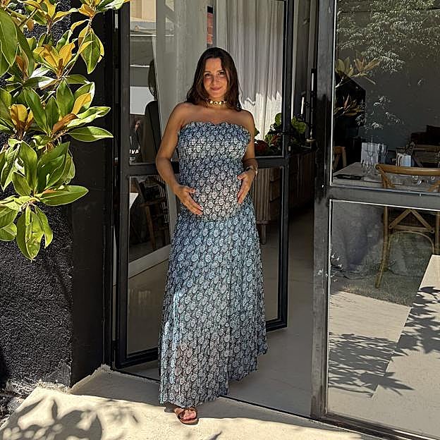 Imagen principal - Marta Pombo, María Pombo y Natalia Verbeke.