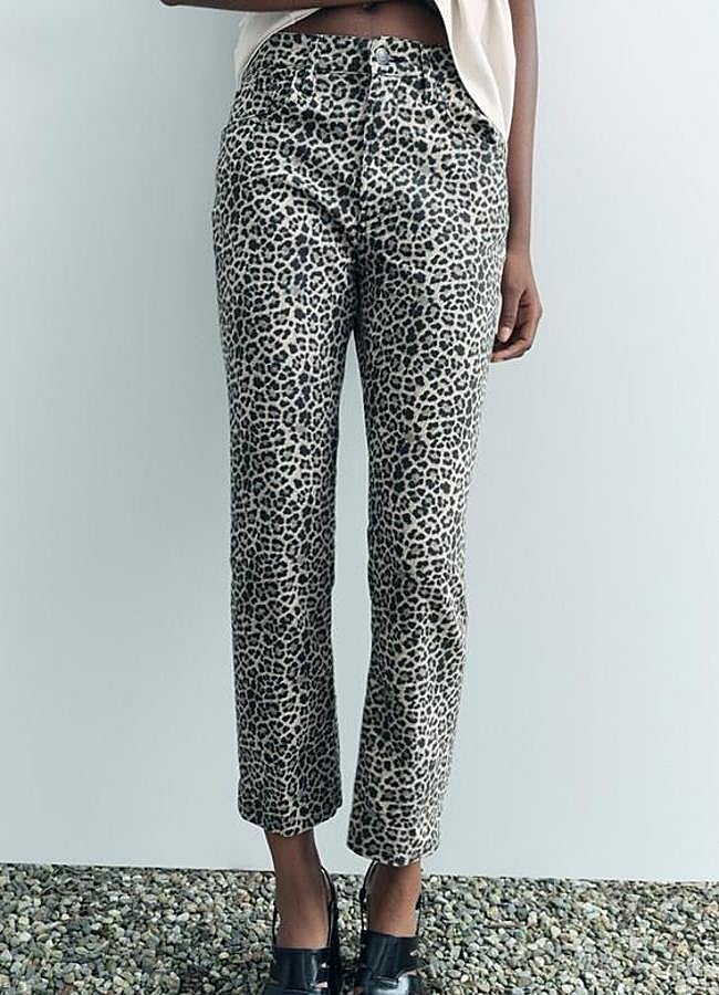 Imagen - Los bootcut también están disponibles con estampado de leopardo. 