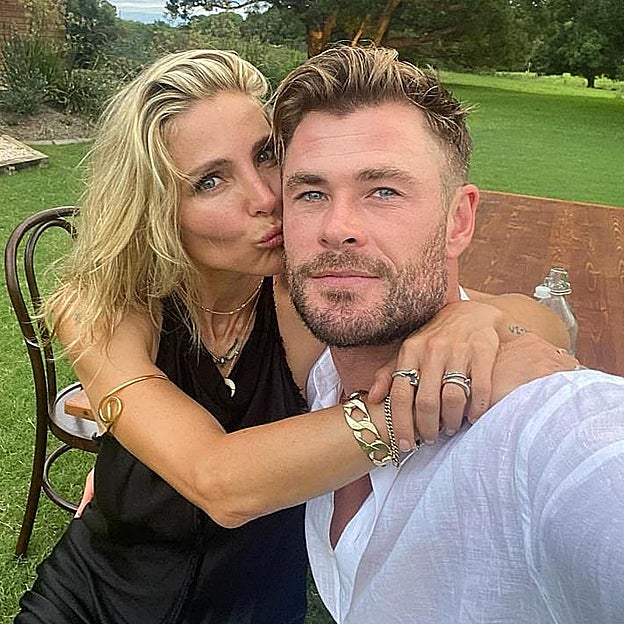 Así es la mansión de Elsa Pataky donde Chris Hemsworth celebra sus 41 años: cine, sauna y problemas con los vecinos