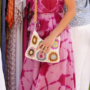 Imagen secundaria 1 - Los detalles del look nuevo de la reina Letizia.