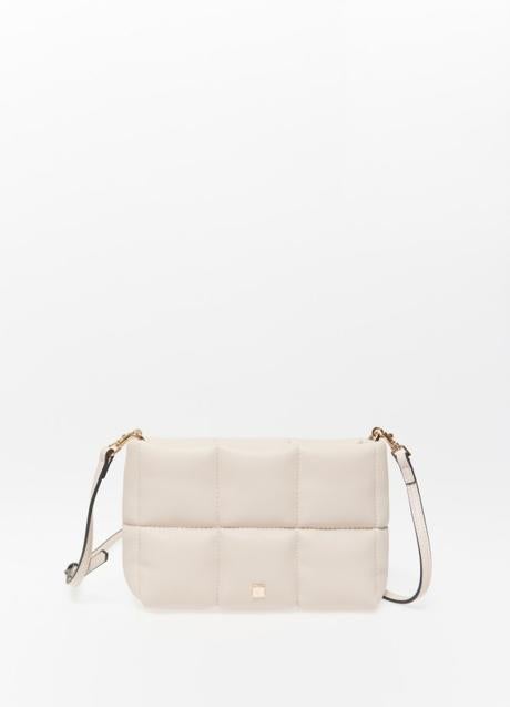 Imagen - Bolso acolchado de color blanco Sfera (15,99 euros)