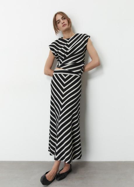 Imagen - Falda de rayas de Sfera (23,99 euros)