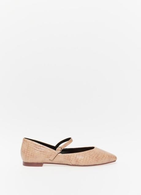 Imagen - Zapatos planos de Sfera (21,99 euros)