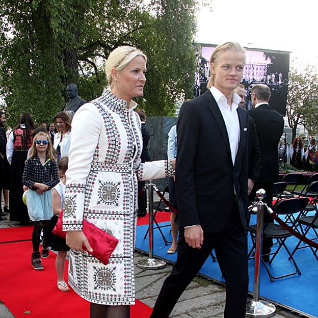 Mette-Marit y su hijo Marius Borg. 