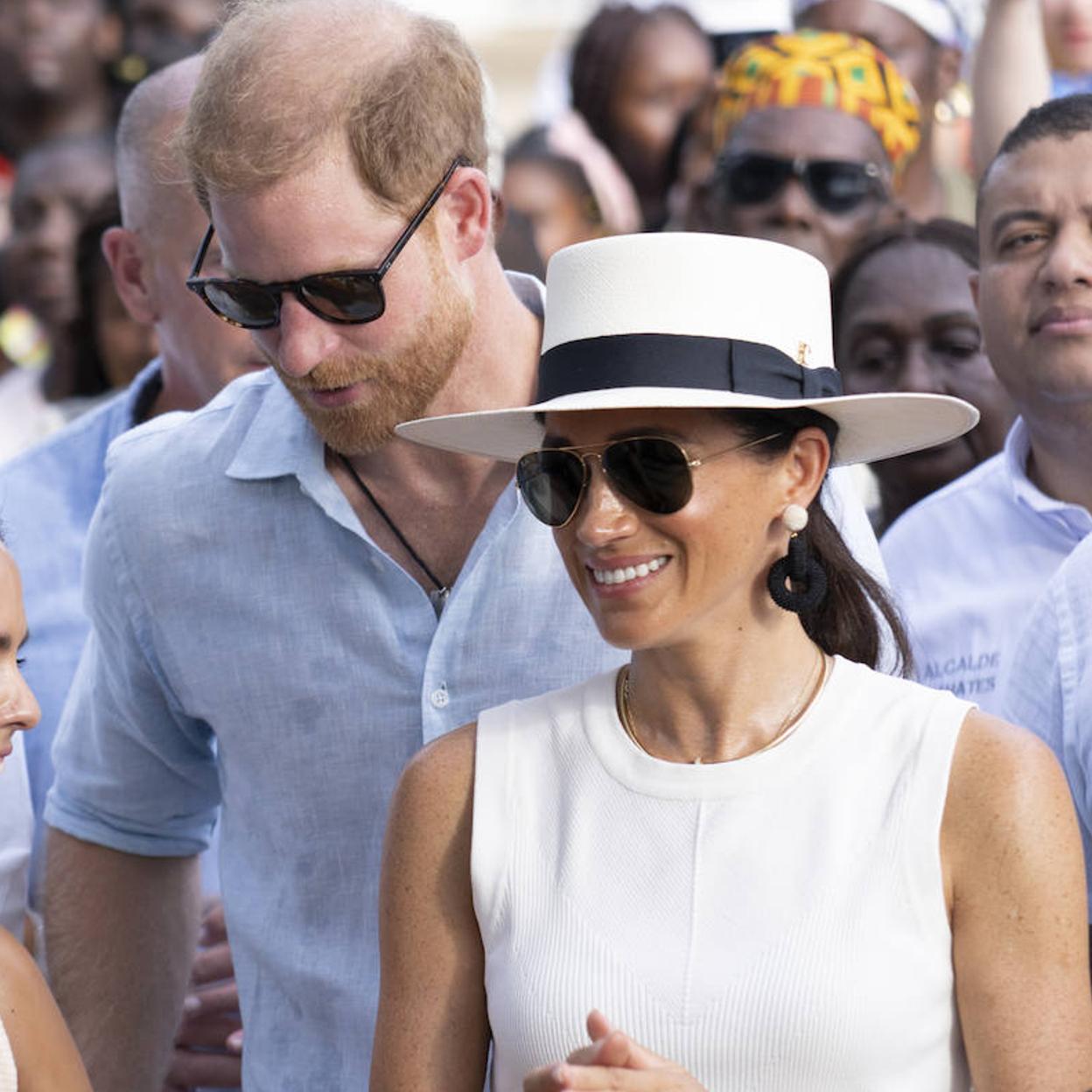 Harry y Meghan durante su visita San Basilio de Palenque.