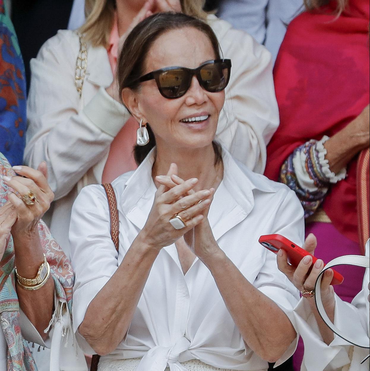 Isabel Preysler es una de las mujeres más elegantes y glamurosas de España. 
