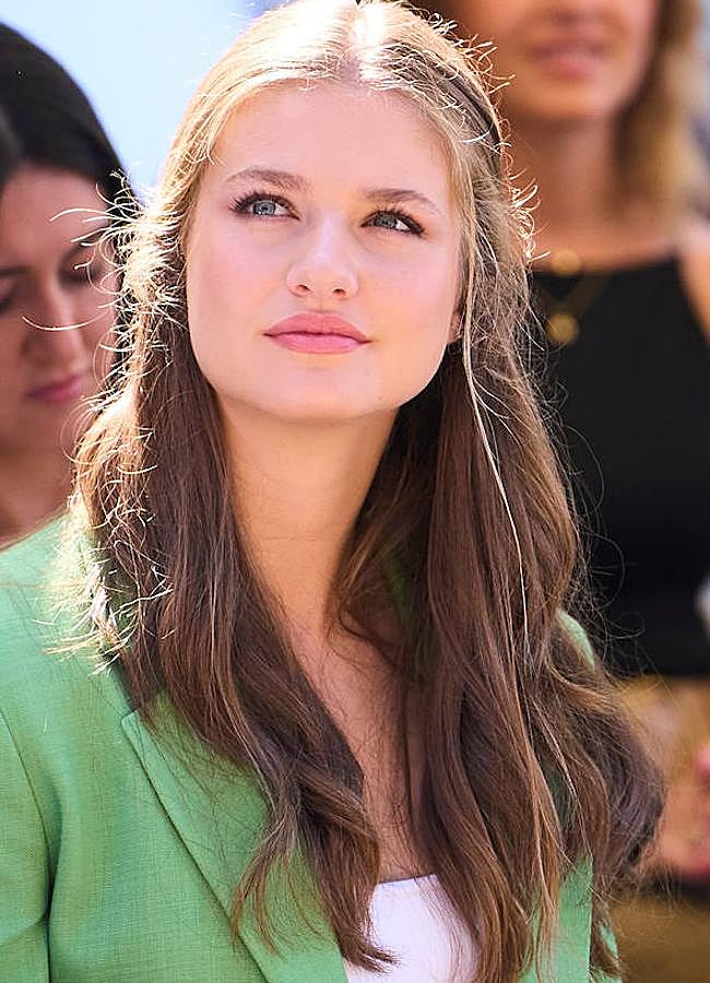 Imagen - Leonor usa mucha máscara de pestañas. / LIMITED PICTURES