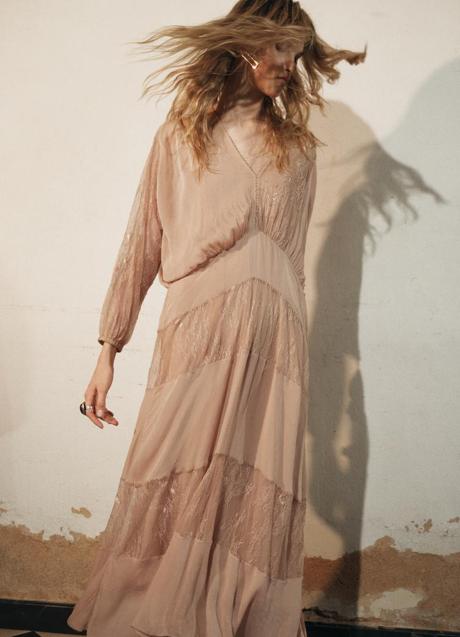 Imagen - Vestido midi de Zara (79,99 euros)