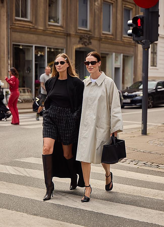 Imagen - Dos looks con prendas clásicas. Foto: Launchmetrics spotlight.