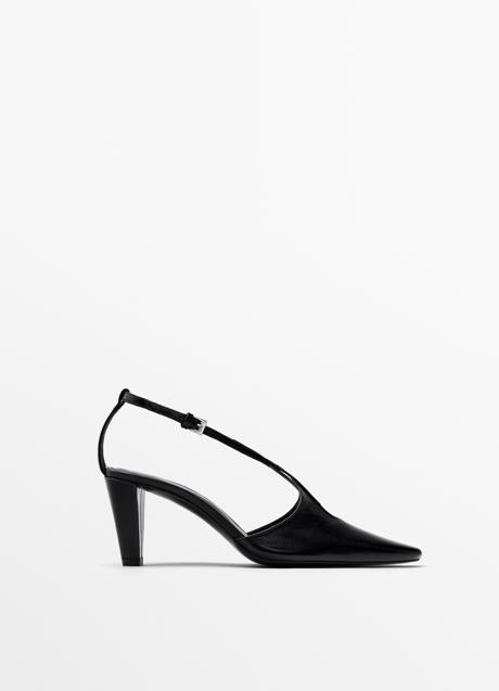 Imagen - Zapatos negros de Massimo Dutti (79,99 euros)