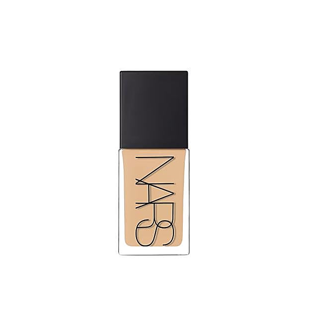 Base de maquillaje Light Reflecting Skin de NARS.